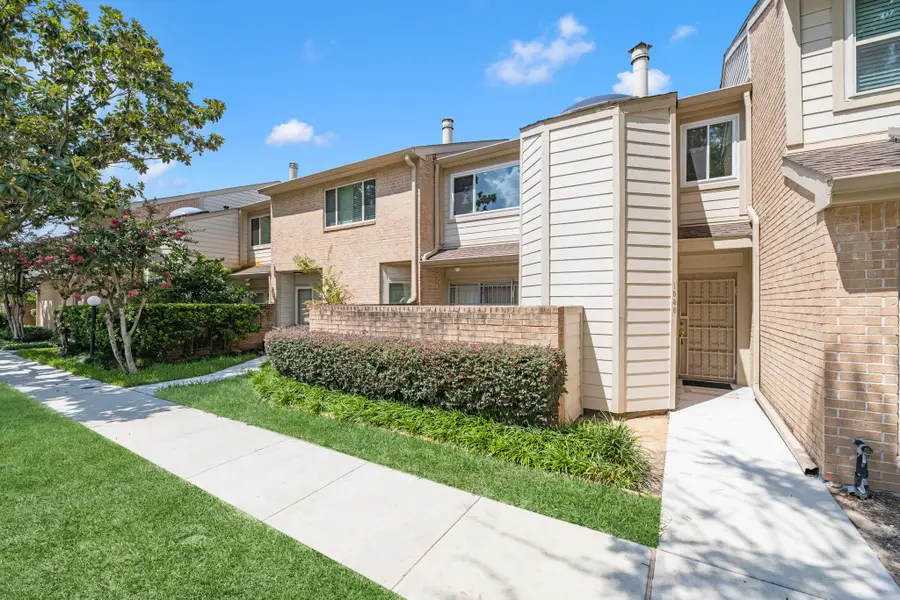 1936 Augusta Drive, Houston, TX 77057 - Image #2