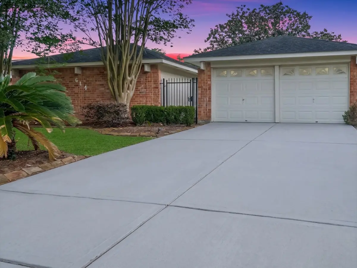 614 Tramwood Drive, Missouri City, TX 77489 - #1