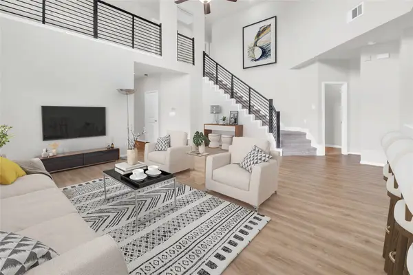 15100 Crown Manor Drive, Houston, TX 77044