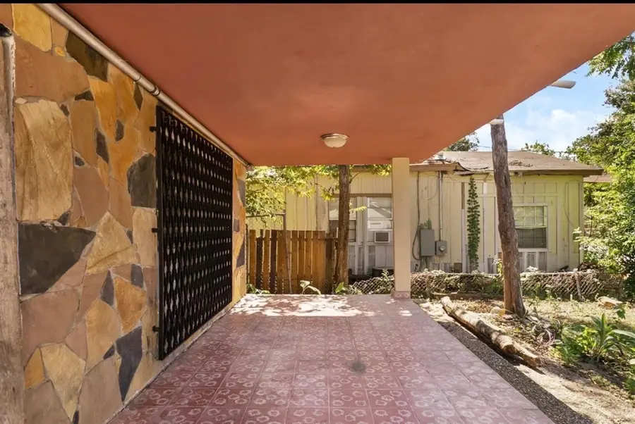 416 S Avenue D A/b, Humble, TX 77338 - #2