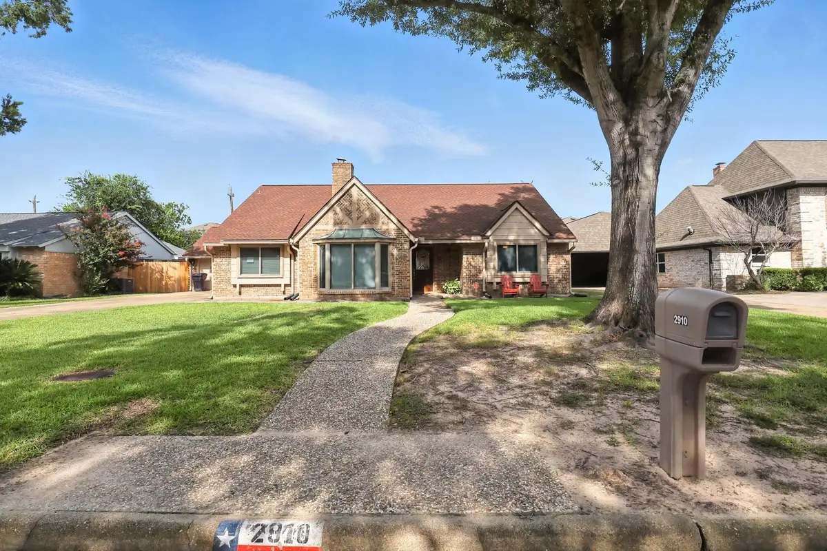 2910 Riata Lane, Houston, TX 77043 - Image #1