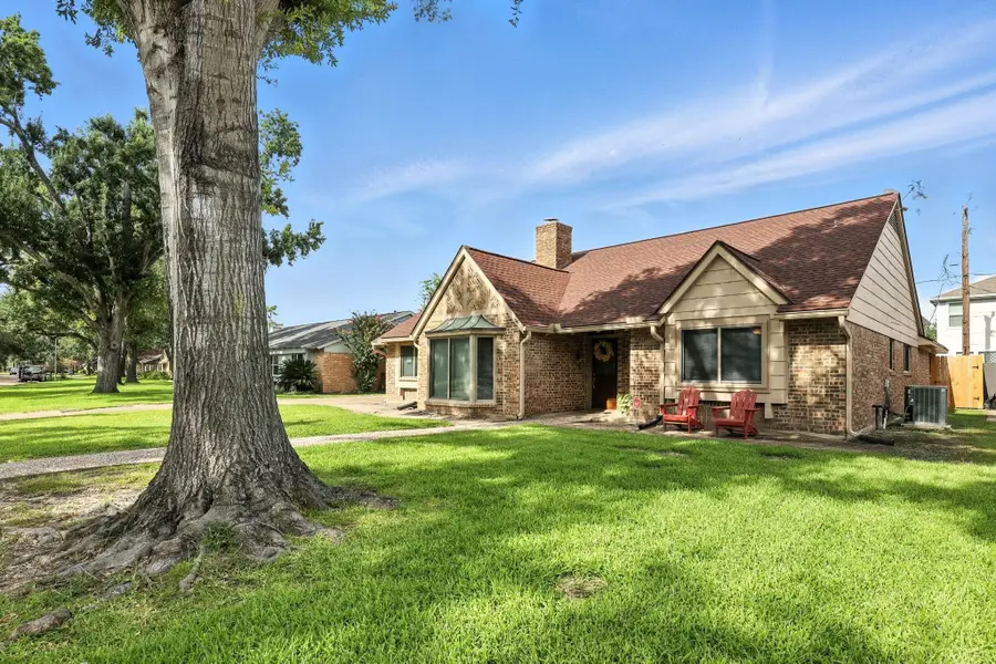 2910 Riata Lane, Houston, TX 77043 - Image #2