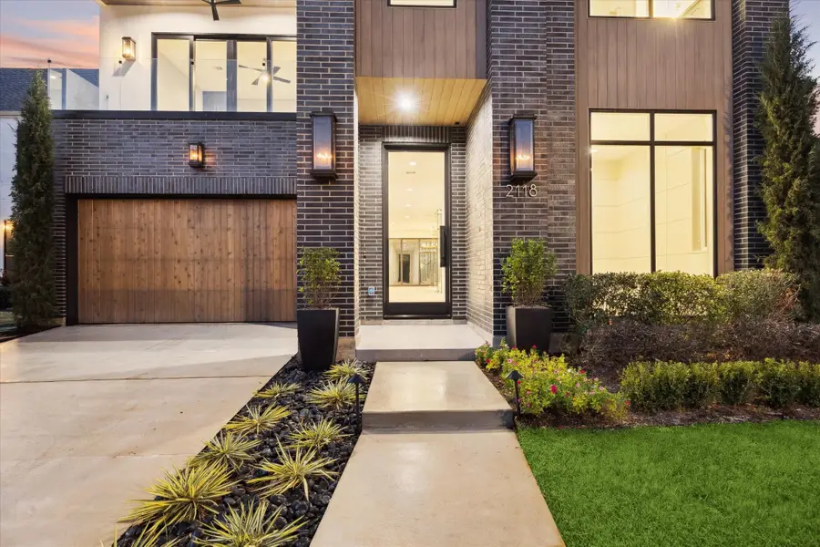 2118 Westgate Drive, Houston, TX 77019 - Image #2