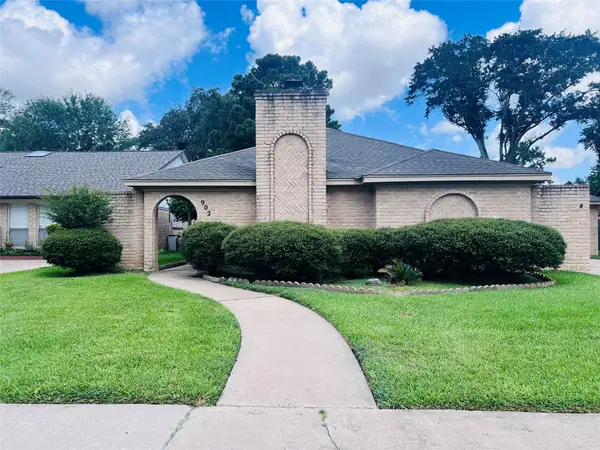 902 Hidden Canyon Road, Katy, TX 77450
