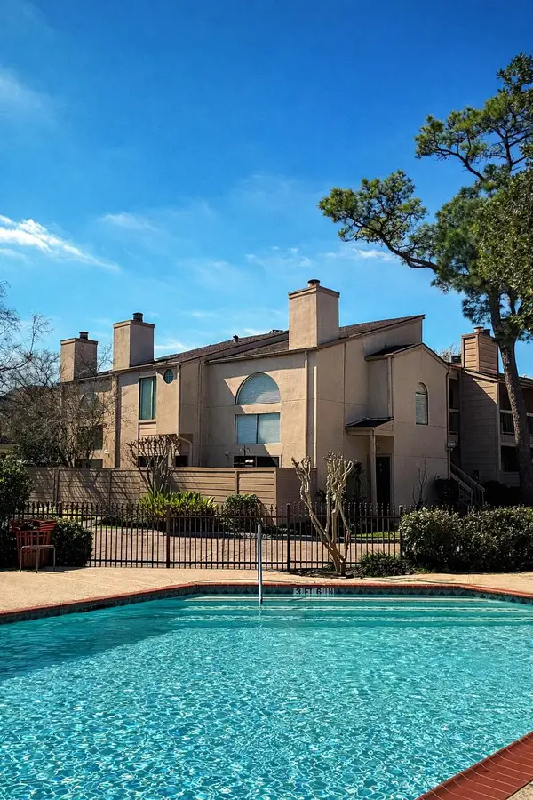 2125 Augusta Drive #74, Houston, TX 77057