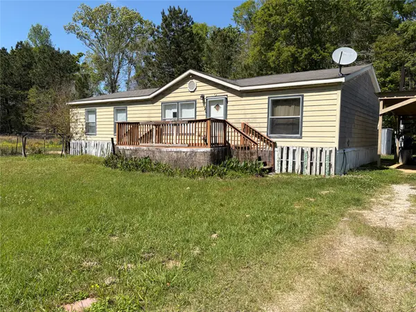 32 Long Leaf Drive #B, Huffman, TX 77336