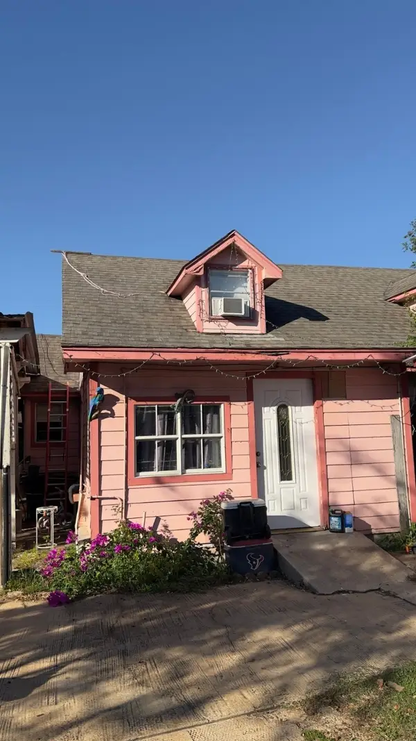 11329 Almeda Genoa Road, Houston, TX 77034