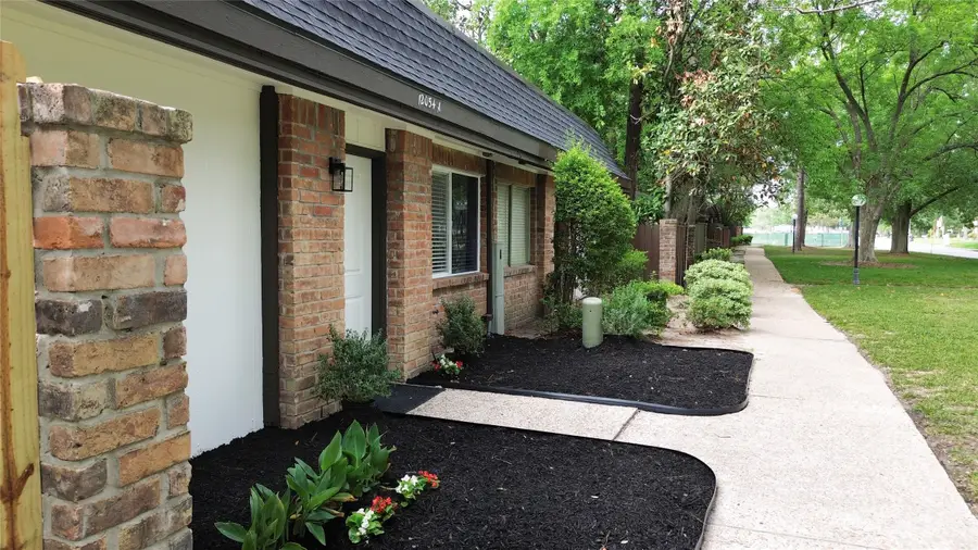12054 Mighty Oak Drive #A, Houston, TX 77066 - #3