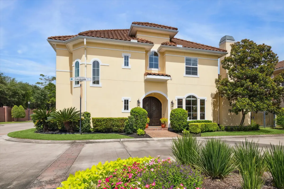 86 S Creekside Court, Houston, TX 77055 - Image #1