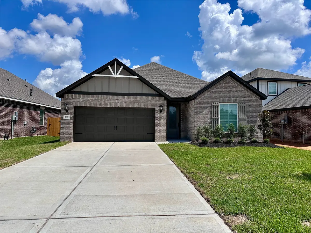 21554 Bluebonnet Bay Drive, Magnolia, TX 77354 - Image #1