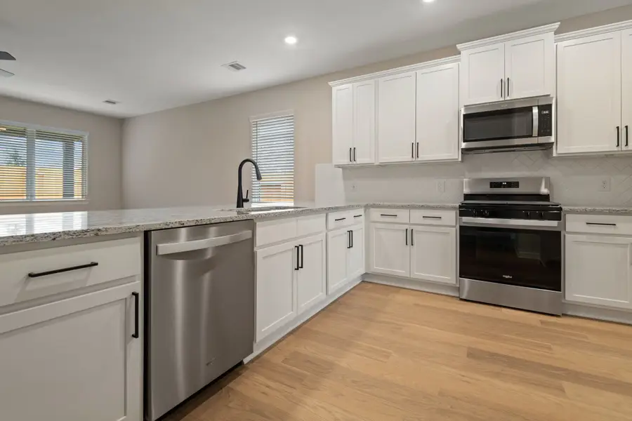 21554 Bluebonnet Bay Drive, Magnolia, TX 77354 - Image #2