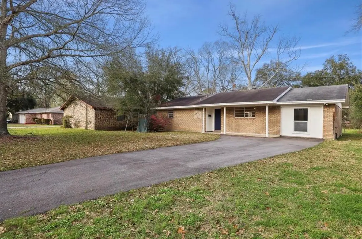 8670 Newfield Lane, Beaumont, TX 77707 - Image #1