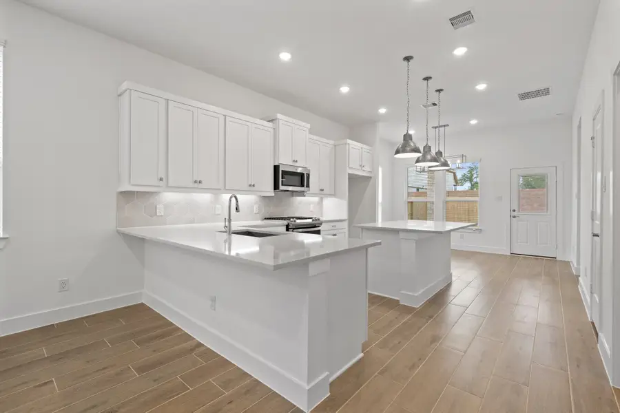 648 Crested Duck Court, Willis, TX 77318 - Image #2