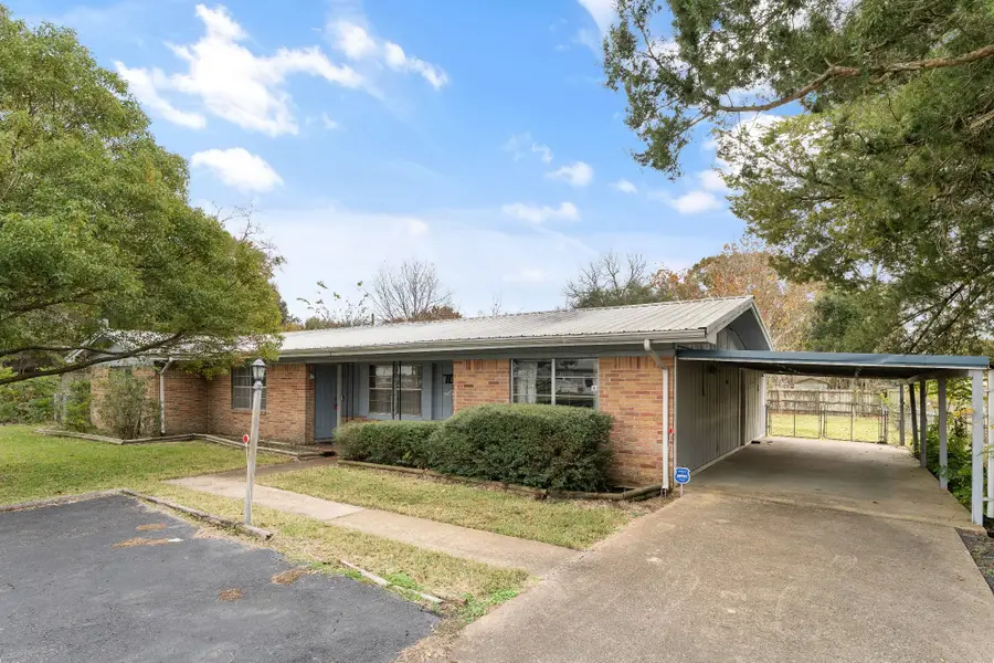 704 Cook Road, Winnie, TX 77665 - Image #3