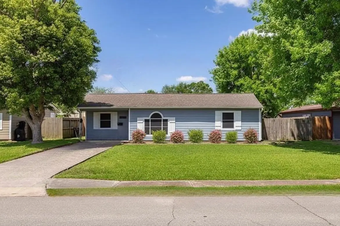 2113 Pickerton Drive, Deer Park, TX 77536 - Image #1