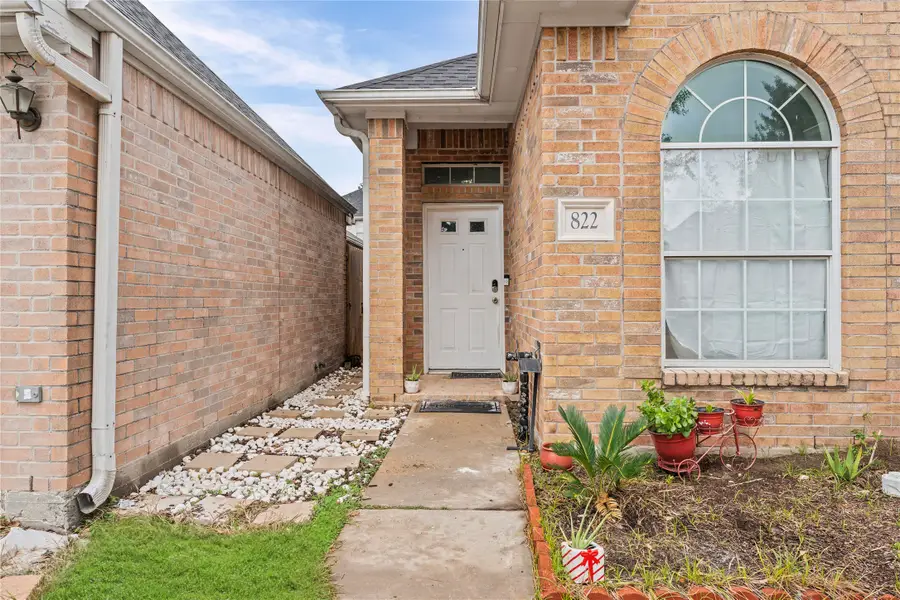 822 Green Pines Forest, Houston, TX 77067 - Image #2