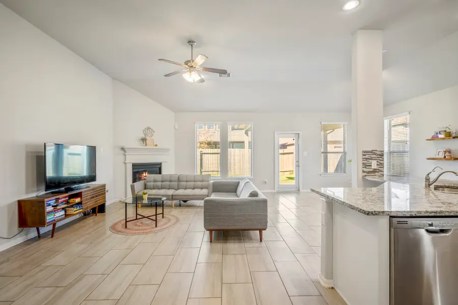 18334 Gardens End Lane, Houston, TX 77084 - Image #3