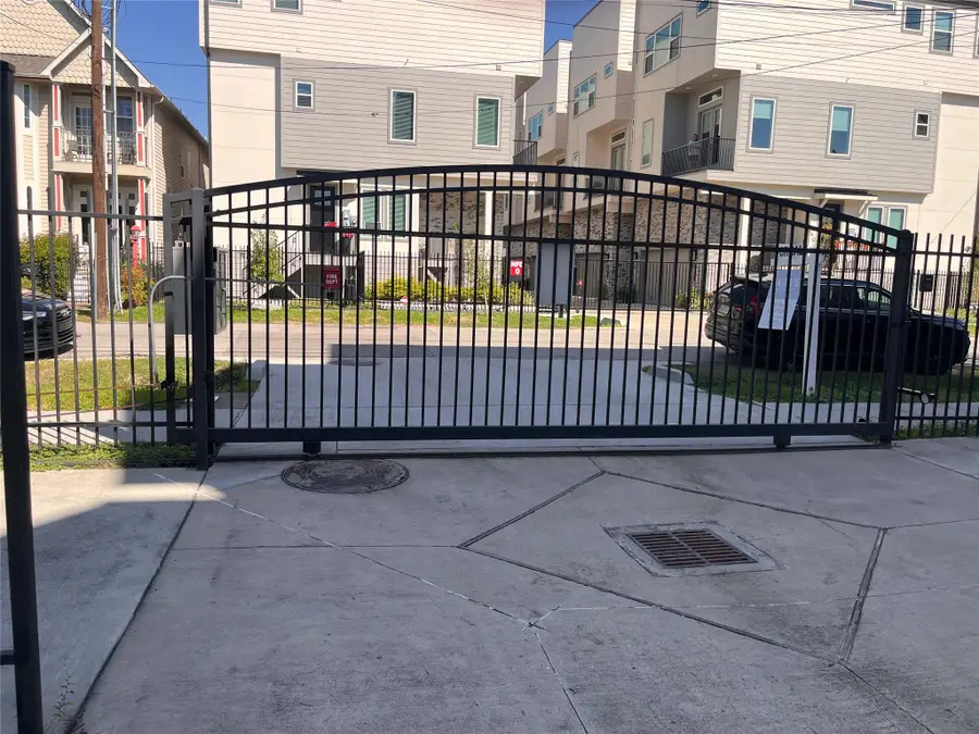 1408 W 21st Street #C, Houston, TX 77008 - #2