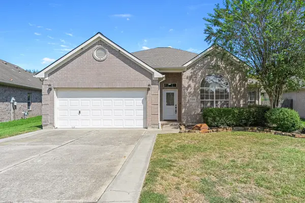 9314 E Lakeside Drive, Magnolia, TX 77354