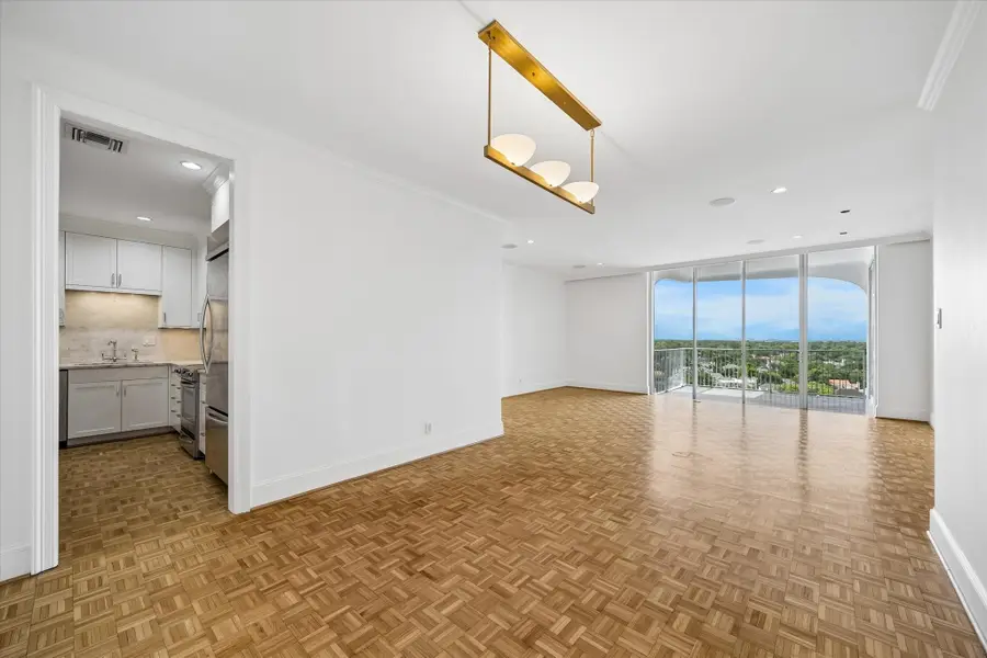 3711 San Felipe Street #10C, Houston, TX 77027 - #2