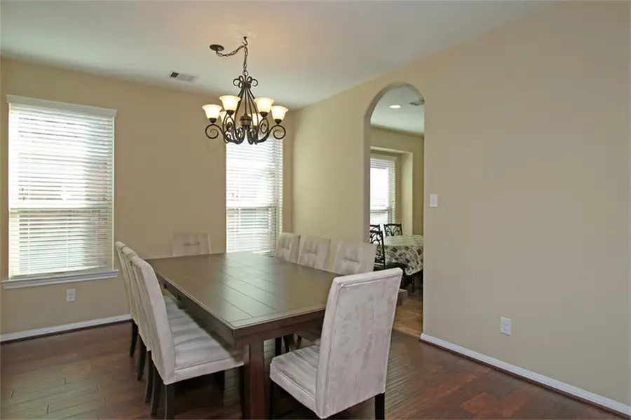 7 Tallgrass Way, Spring, TX 77389 - Image #3