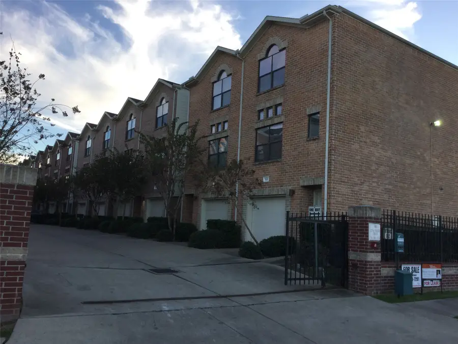 3501 Link Valley Drive #901, Houston, TX 77025 - #2