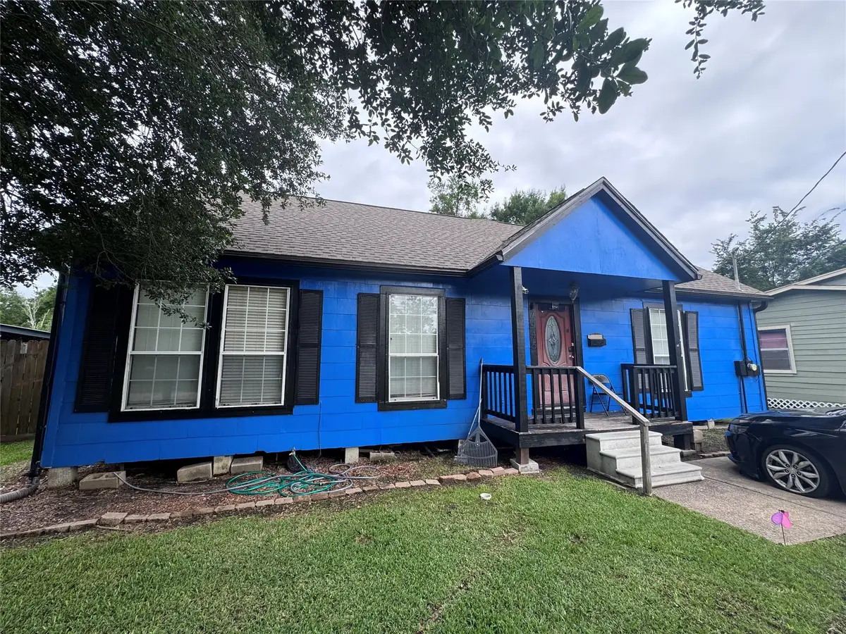 2945 W Lucas Drive, Beaumont, TX 77706 - #1