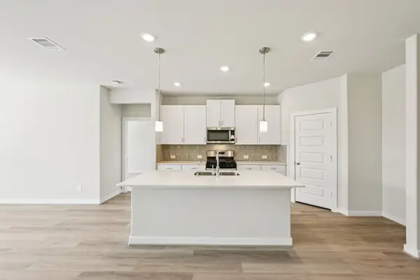 5917 Mockingbird Lodge Lane, Pearland, TX 77584