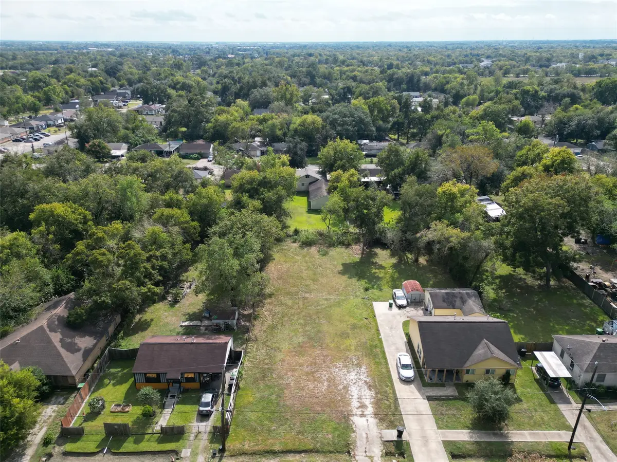 5322 & 5320 Carmen Street, Houston, TX 77033 - Image #1