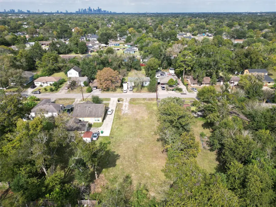 5322 & 5320 Carmen Street, Houston, TX 77033 - Image #3