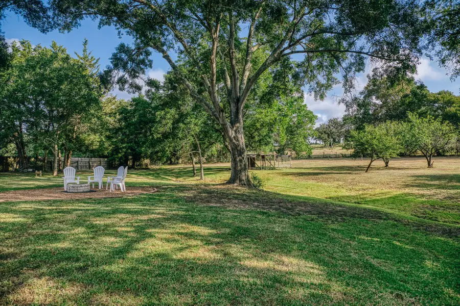 3150 Spanish Oaks Drive, Brenham, TX 77833 - #2