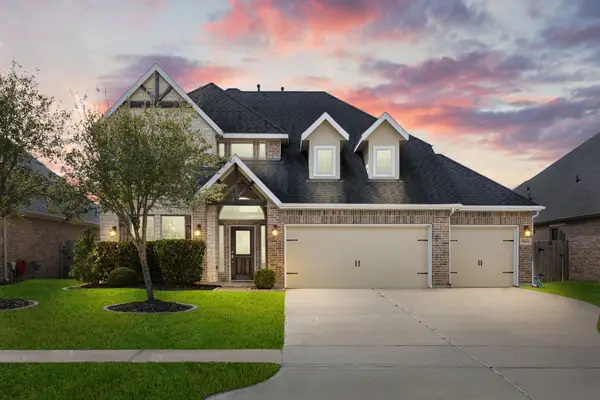 9402 Wheatfield Lane, Rosenberg, TX 77469