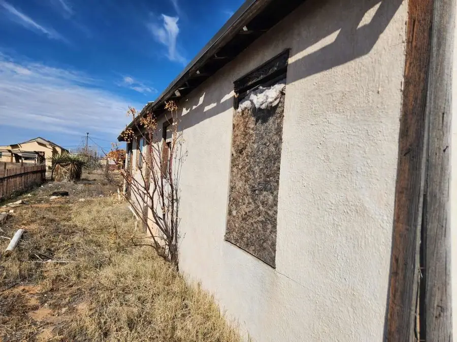 512 N Avenue A, Grandfalls, TX 79742 - #2