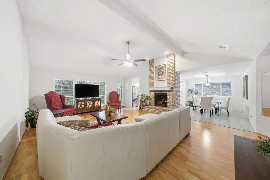 16918 Barkentine Lane, Friendswood, TX 77546 - Image #2