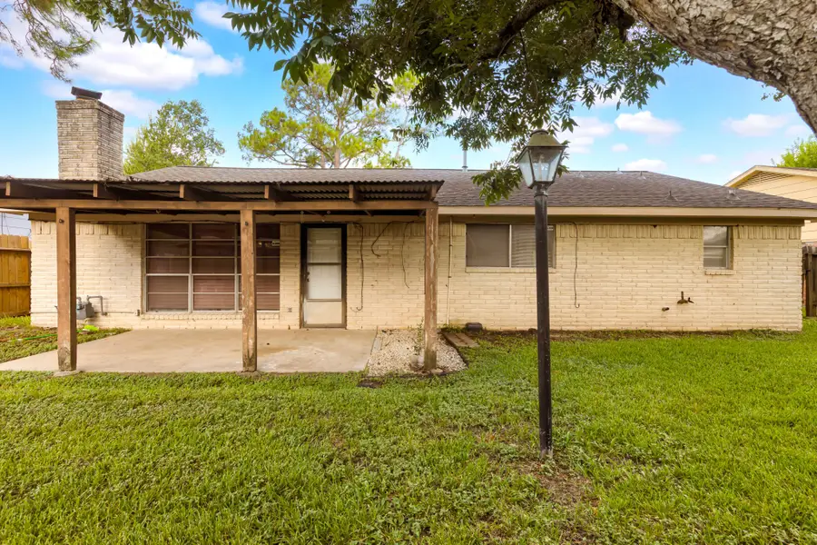 3203 Cherry Creek Drive, Missouri City, TX 77459 - #2