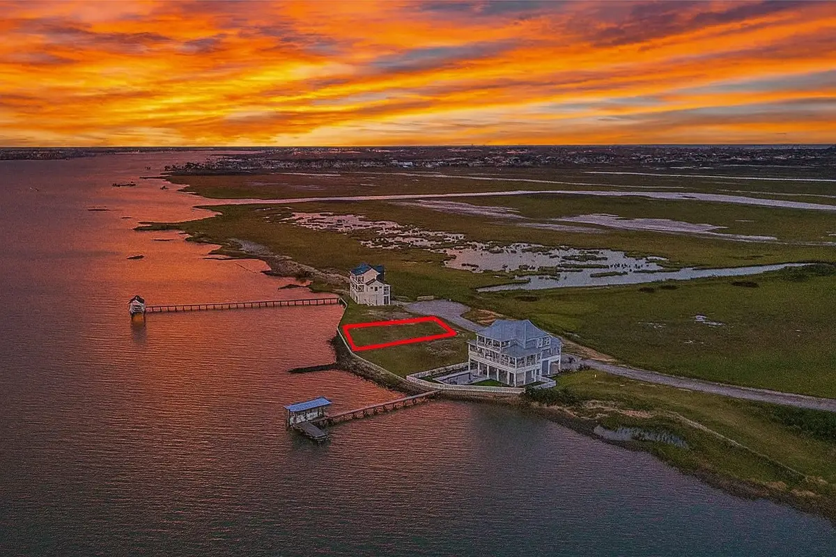 1410 Bay Pointe Drive, Galveston, TX 77554 - Image #1