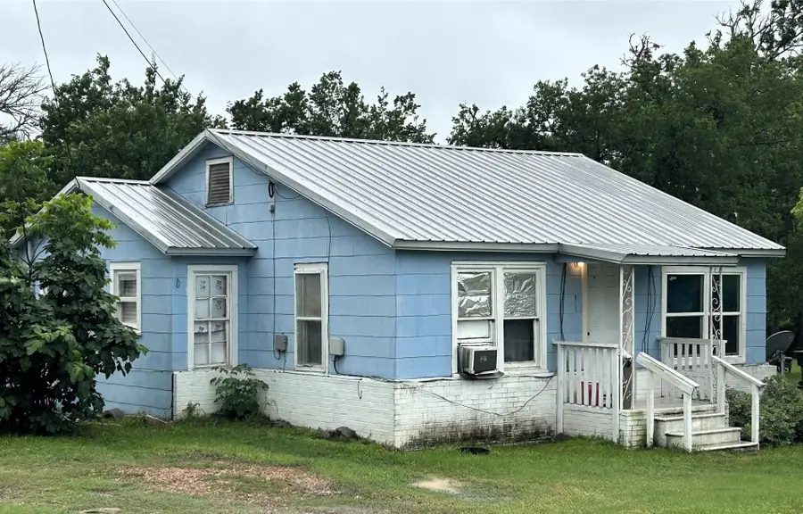 540 Hempstead Street W, Giddings, TX 78942 - #3