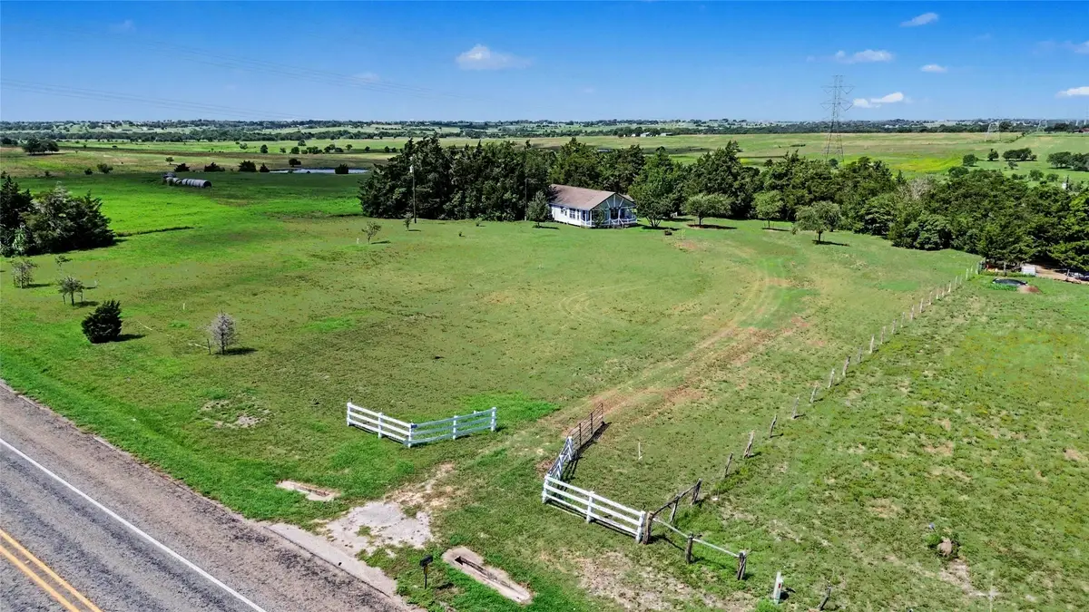 7740 N Us Highway 77, Schulenburg, TX 78956 - #1