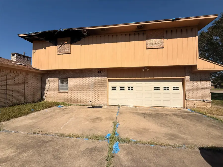 3280 Blossom Drive, Beaumont, TX 77705 - Image #3