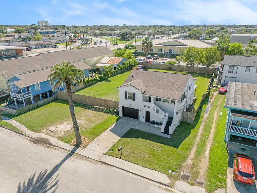 2315 67th Street, Galveston, TX 77551 - #3