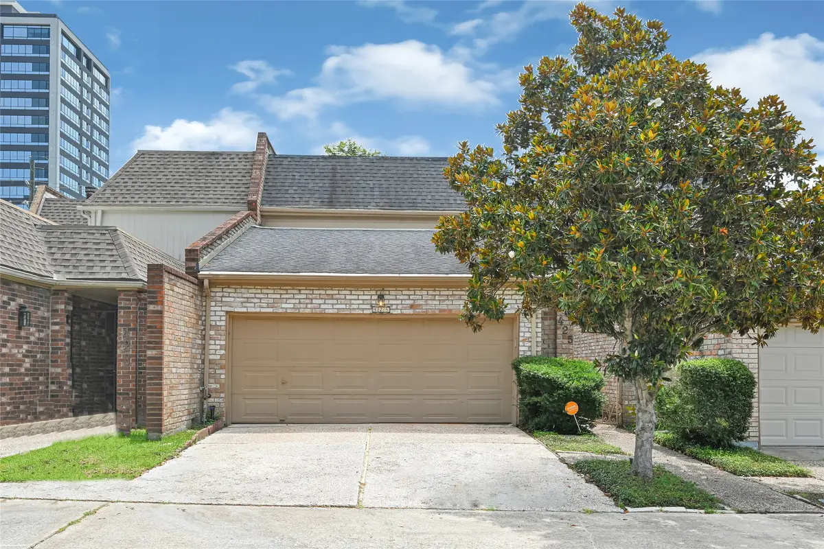 425 E Fair Harbor Lane, Houston, TX 77079 - #1