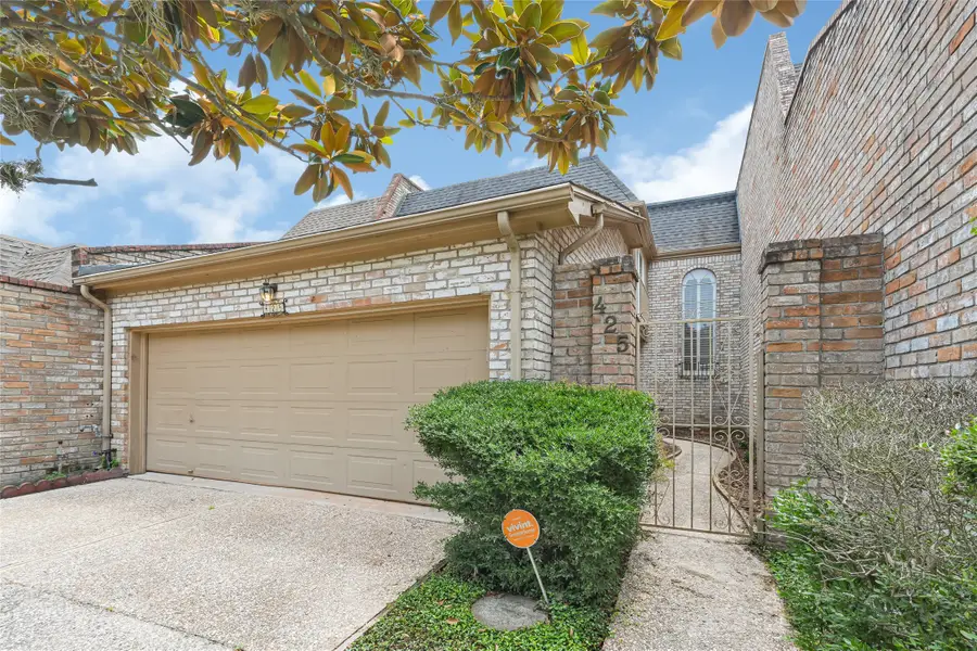 425 E Fair Harbor Lane, Houston, TX 77079 - #2