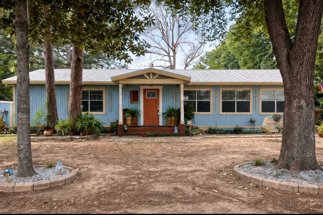 104 W Paradise Drive, Trinity, TX 75862 - #1