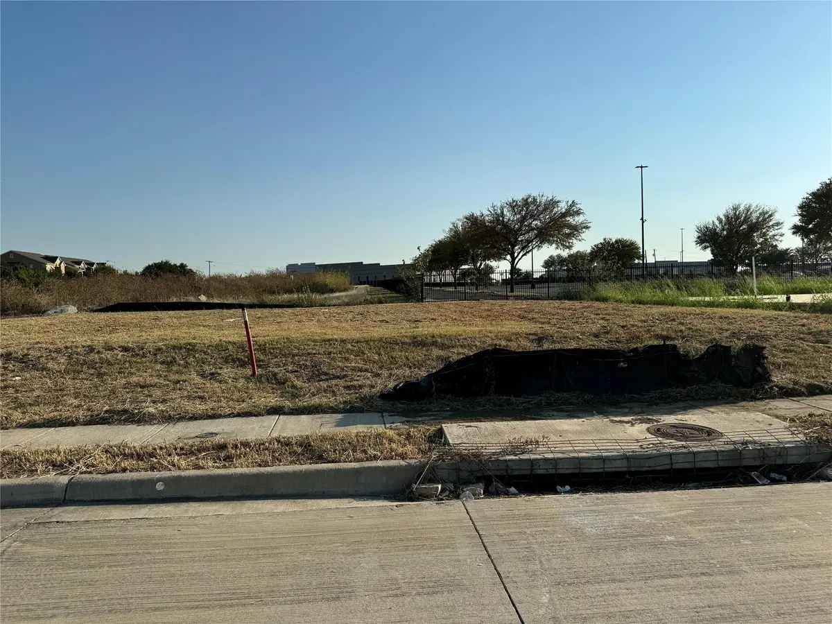 1225 Alisa Lane, Arlington, TX 76014 - Image #1