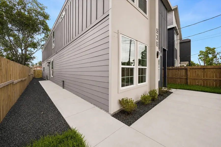 938 A&B South Lane, Houston, TX 77088 - #2