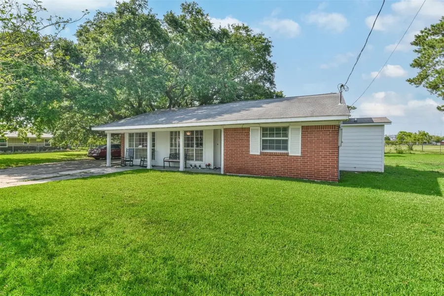 107 Sunset Heights Avenue, Dayton, TX 77535 - #2