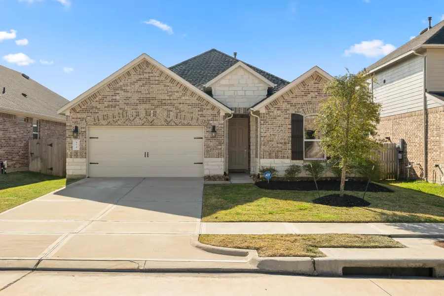 573 Newcomb Hollow Drive, Conroe, TX 77304 - Image #3