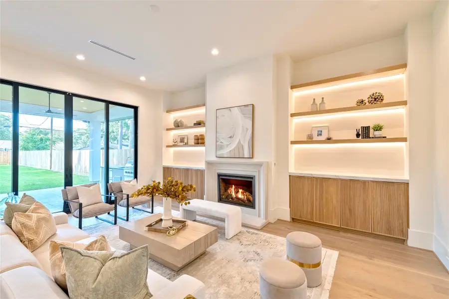 1322 Candlelight Lane, Houston, TX 77018 - Image #2