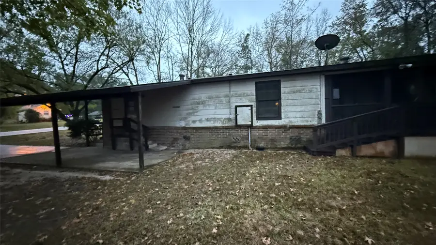 2240 Easley Circle, Huntsville, TX 77320 - Image #2