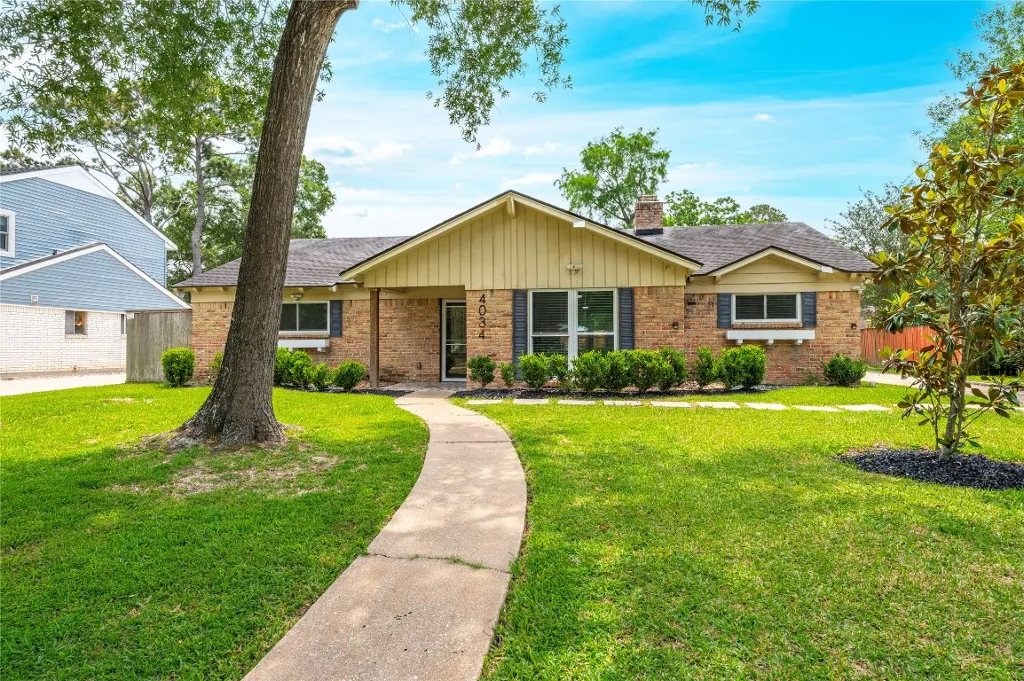 4034 Shady Springs Drive, Seabrook, TX 77586 - #1